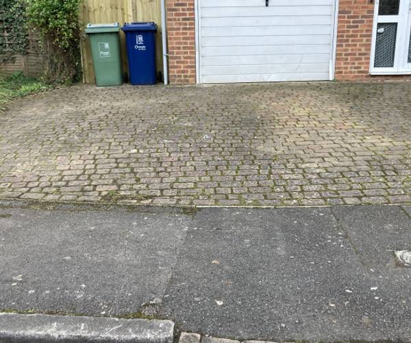 Parking on Salisbury Crescent, OX2