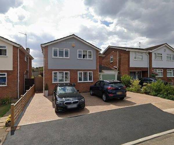 Sussex Close, NN5