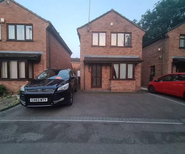 Blackshaw Drive, CV2