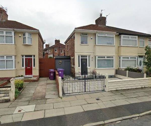 Parking on Hildebrand Road, L4