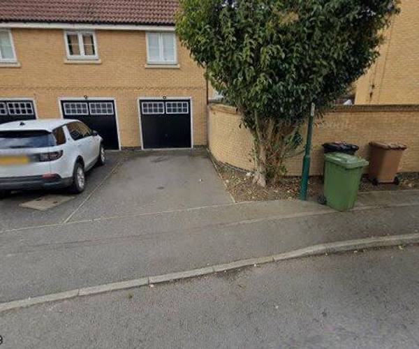 Parking on Lyvelly Gardens, PE1