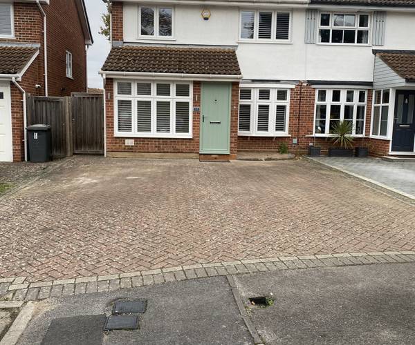 Tyler Gardens, KT15