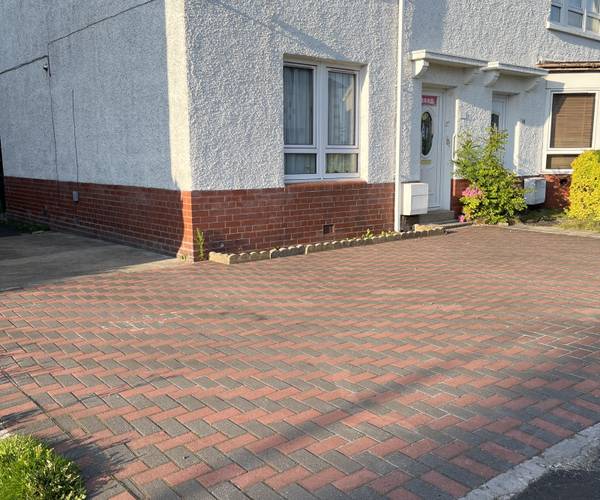 Parking on Carleith Quadrant, G51
