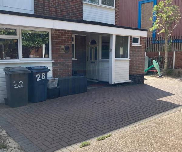 Parking on Mill End Road, HP12