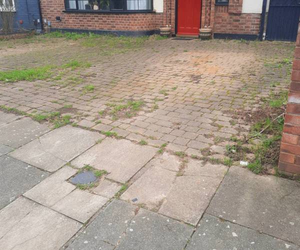 Parking on Chalkwell Park Avenue, EN1