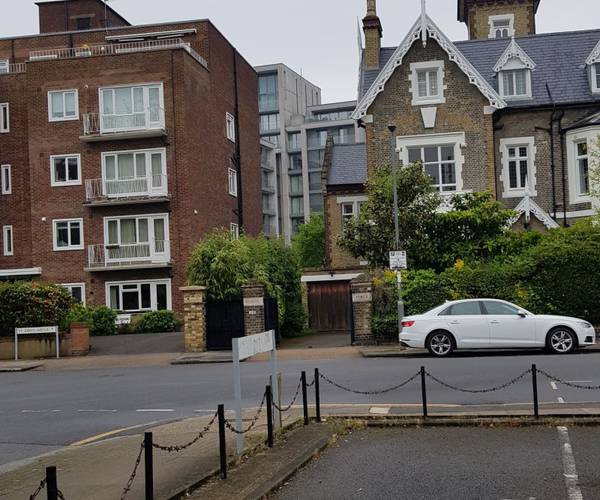 Parking on Rayners Road, SW15