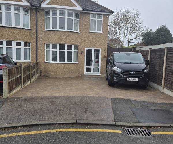 Parking on Nuttfield Close, WD3