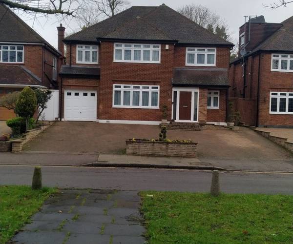 London Road, HA7