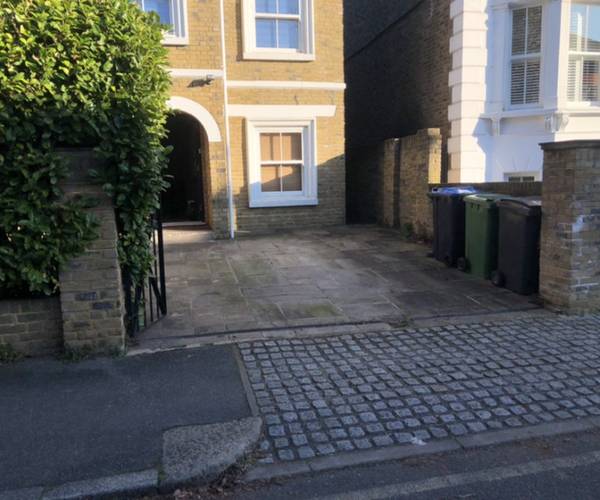Parking on Grange Road, KT1