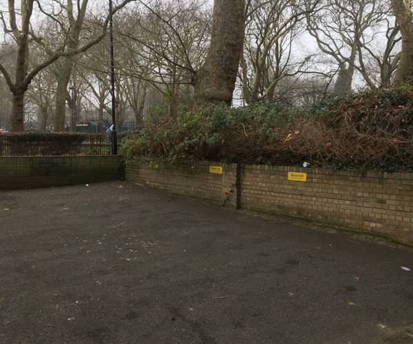 Parking on Highbury Grove, N5