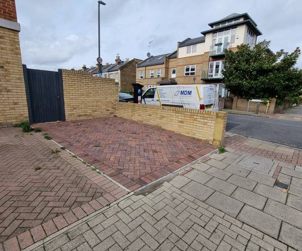 Parking on Cavendish Road, SW12