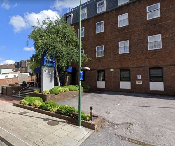 Travelodge Hemel Hempstead Car Park