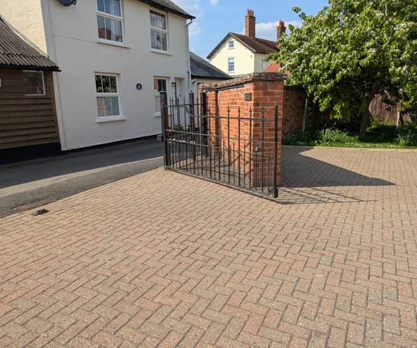 Parking on Vicarage Lane, CM6