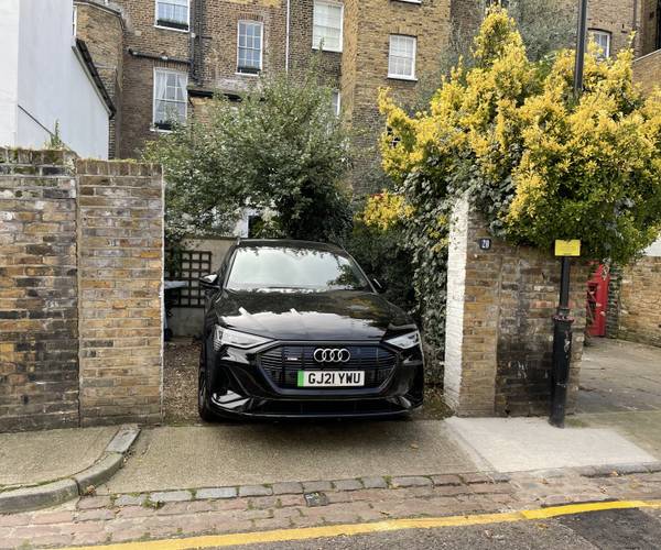 Parking on Bury Walk, SW3