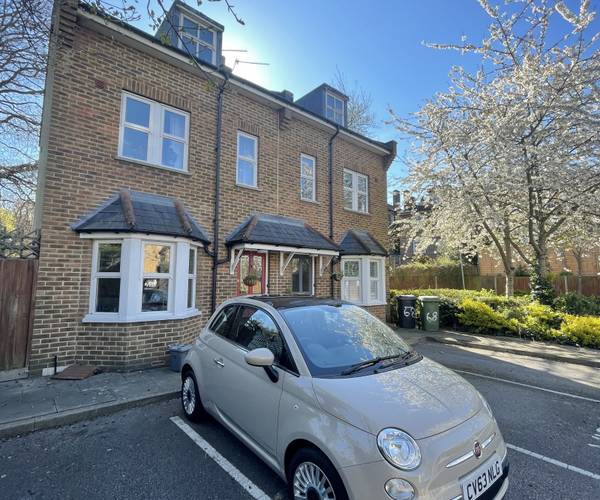 Parking on Cressingham Road, SE13