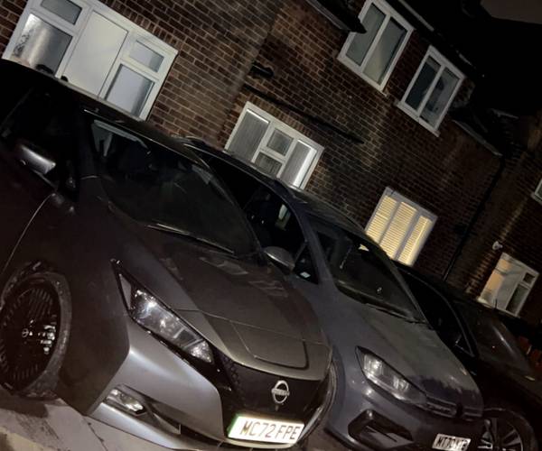 Parking on Altrincham Road, M23