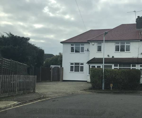Parking on Croft Close, UB3