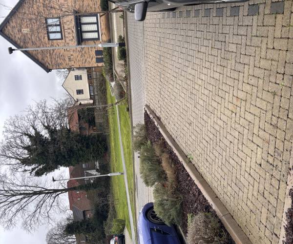 Parking on Hurley Drive, RG12