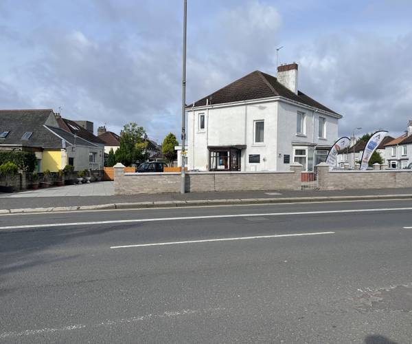 Parking on Aikenhead Road, G42