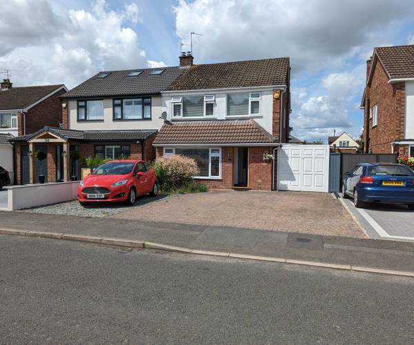 Parking on Foxes Way, CV34