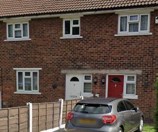 Parking on Stannard Road, M30