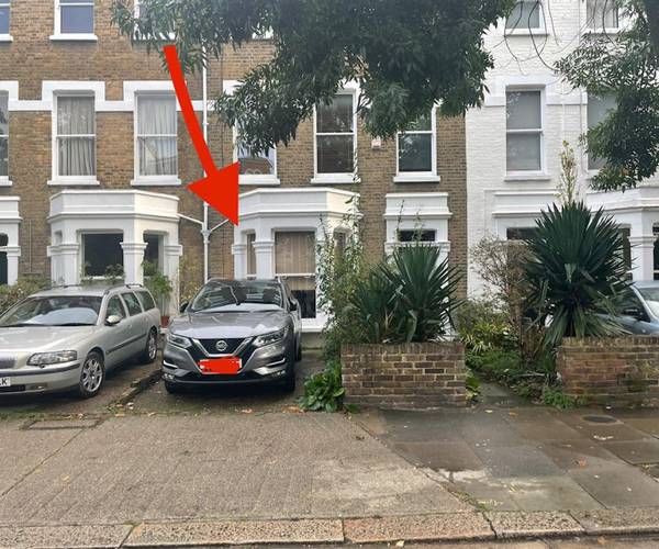 Parking on Hammersmith Grove, W6