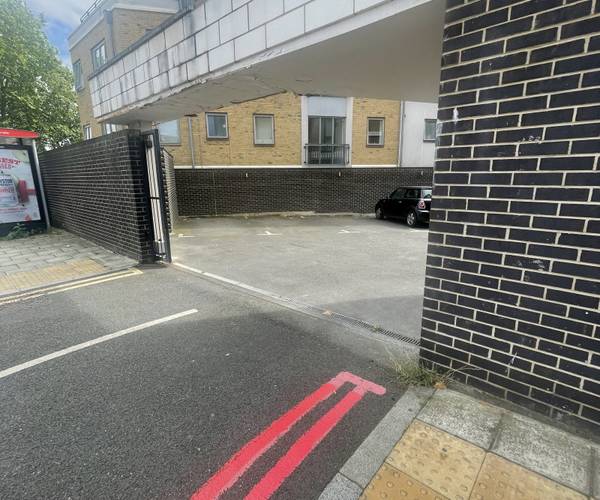Parking on Green Lane, SW16