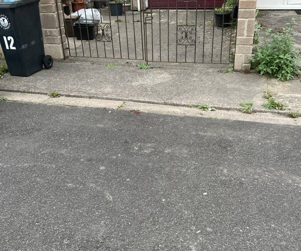Parking on Bates Close, BS5