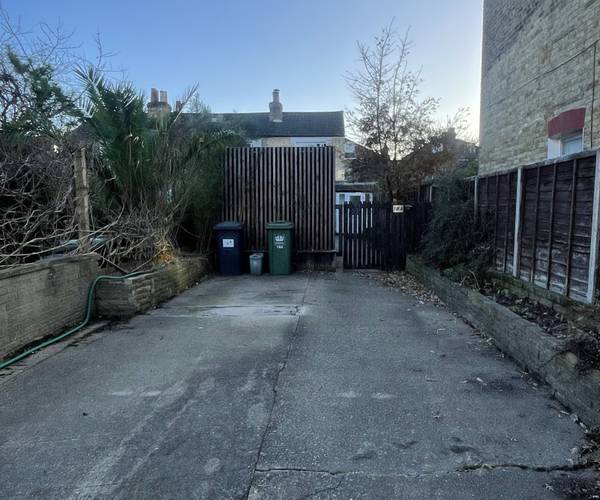 Parking on George Lane, SE13