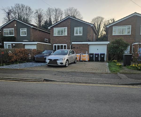 Parking on Grange Close, SG14