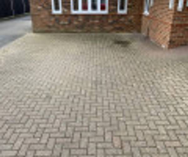 Parking on Kestrel Close, GU12