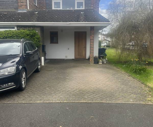 Parking on Spinners Walk, SL7