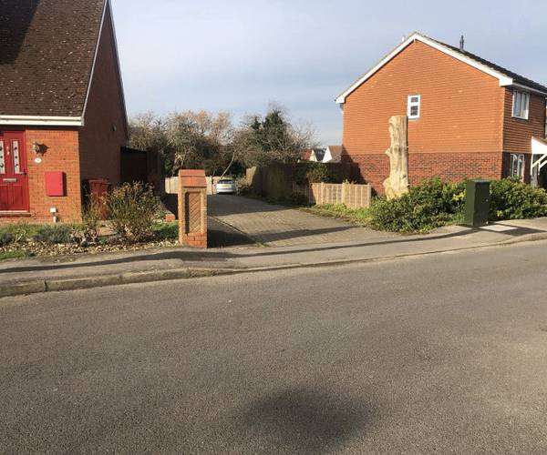 Parking on Waterside Drive, PO19