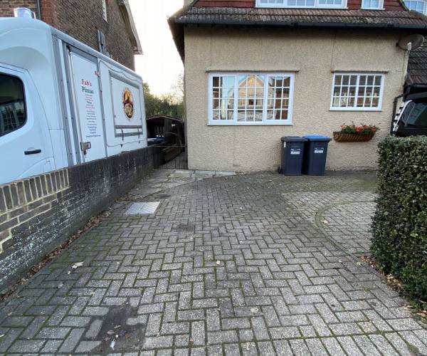 Parking on Valebridge Road, RH15