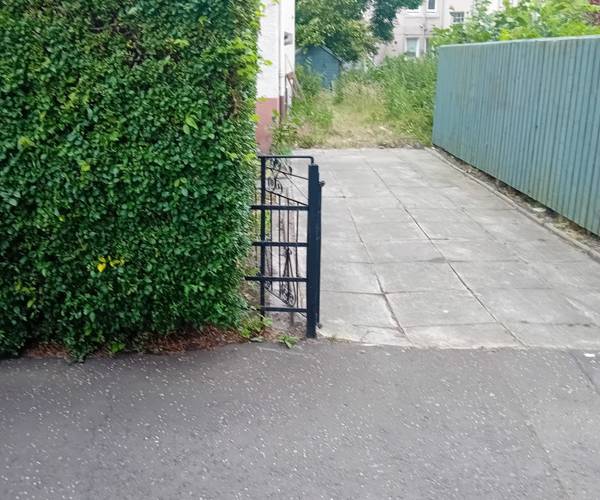 Parking on Redbraes Place, EH7