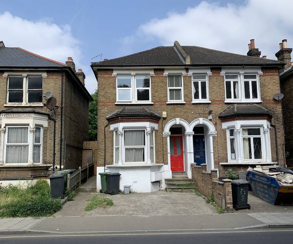 Parking on Catford Hill, SE6