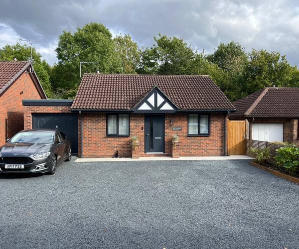 Parking on Marchington Close, DE22