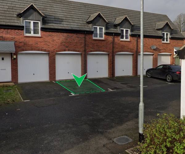 Parking on Patron Grove, ST16
