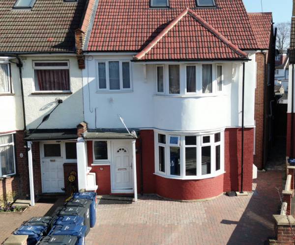 Parking on Balfour Road, W3