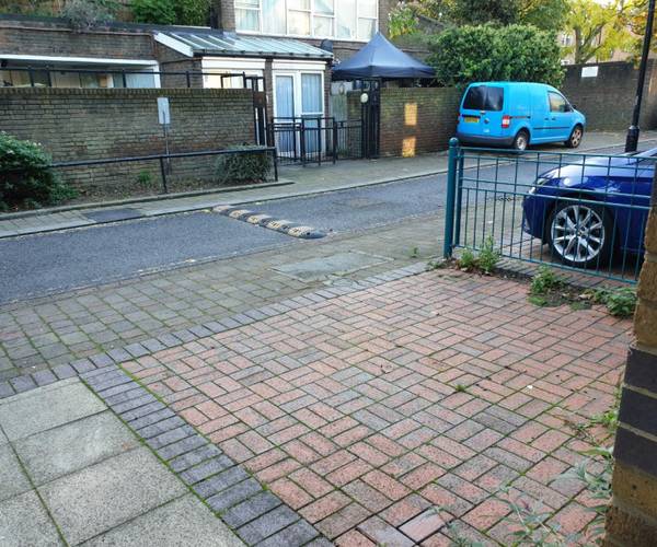 Parking on Kennings Way, SE11