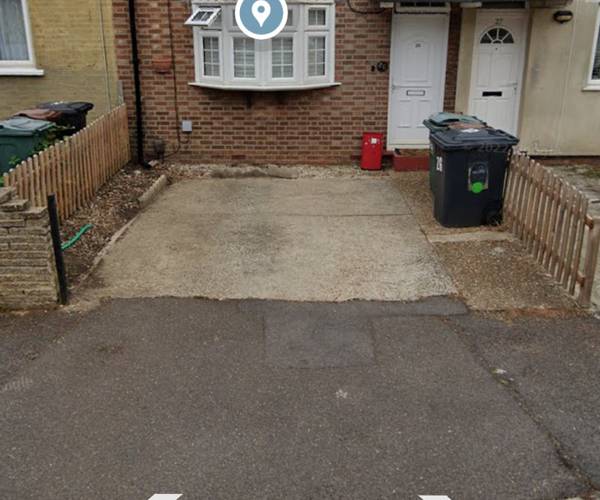 Parking on Ascham End, E17