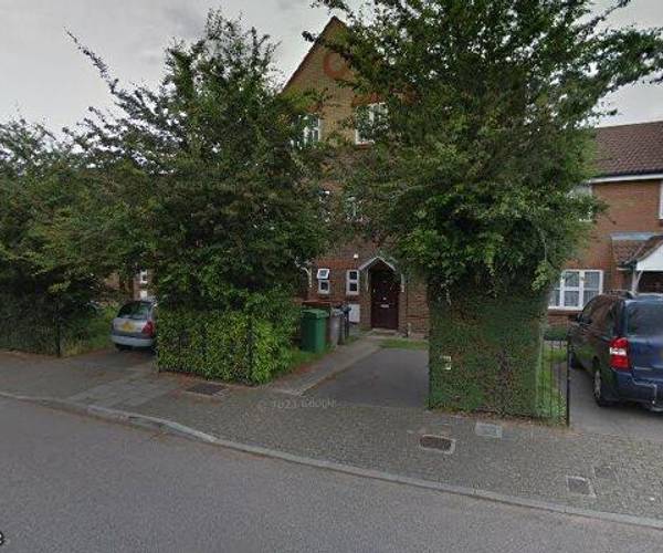 Parking on Yeats Close, NW10