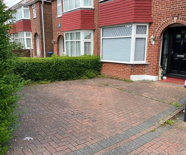 Parking on Rydal Gardens, NW9