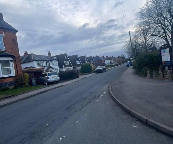 Parking on Elmdon Road, B37