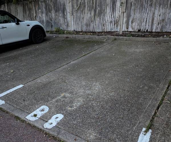 Parking on Saxon Close, KT6