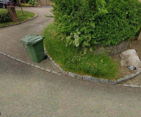 Parking on Whitworth Lane, MK5