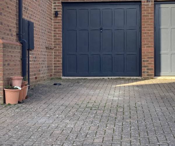 Parking on Linceslade Grove, MK5