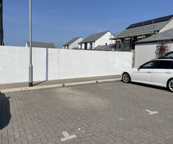 Parking on Halwyn Avenue, TR8