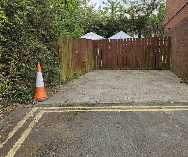 Parking on Ashburne Mews, BT7