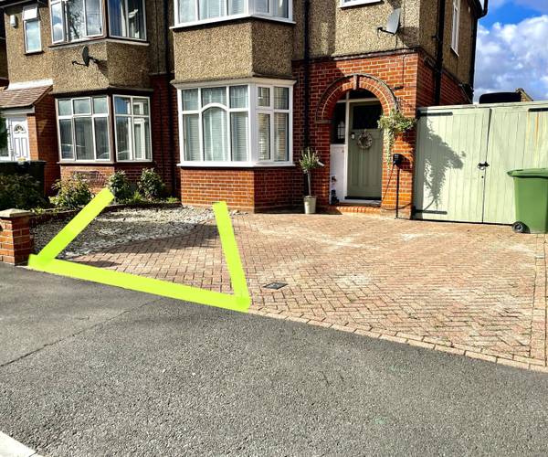 Wychwood Avenue, LU2